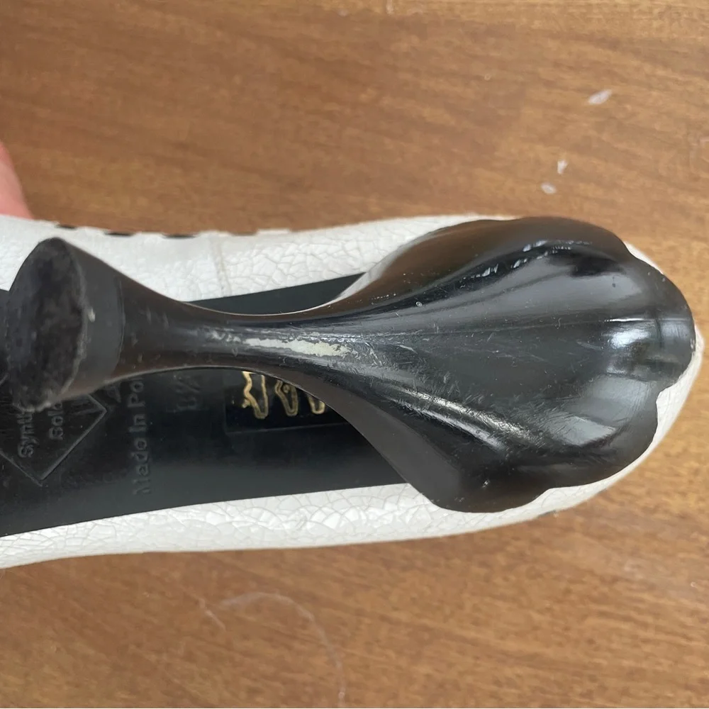 John Fluevog Audrey "Crackle" Black and White Heels - Picture 6 of 8